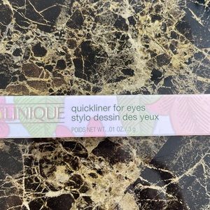 ⬇️CLINIQUE Quickliner for eyes